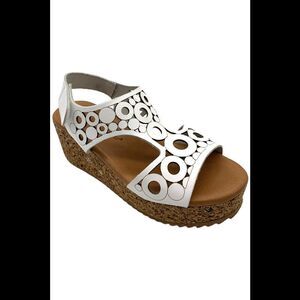 Unity in Diversity Women's Fanny Wedge Sandal Blanco - Medium